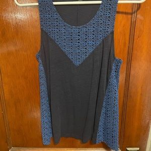 Blue textured blouse